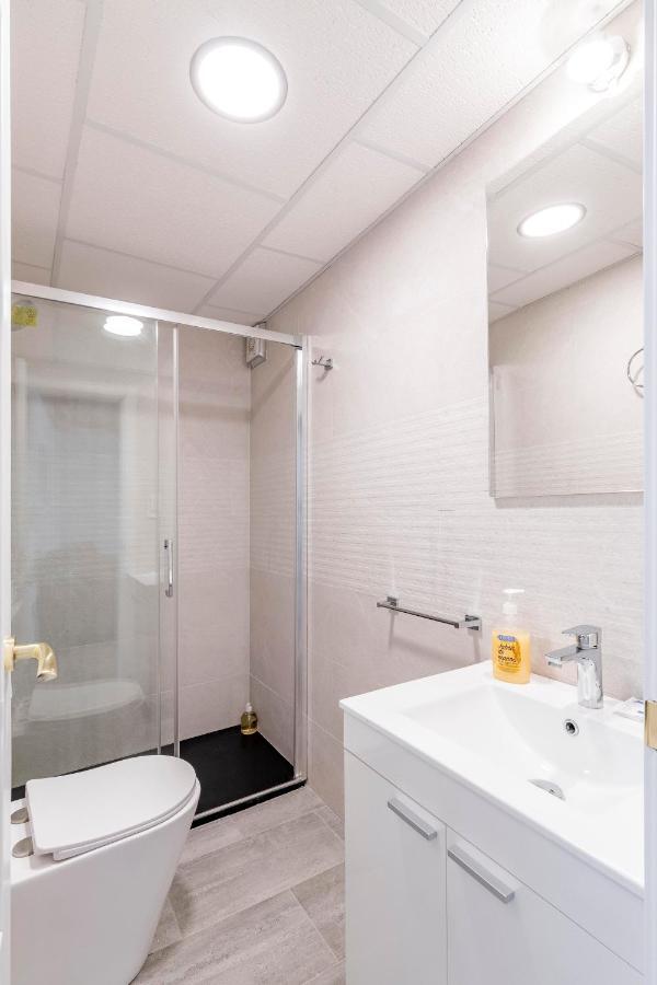Estupendo Apartamento En El Centro De Madrid Luaran gambar